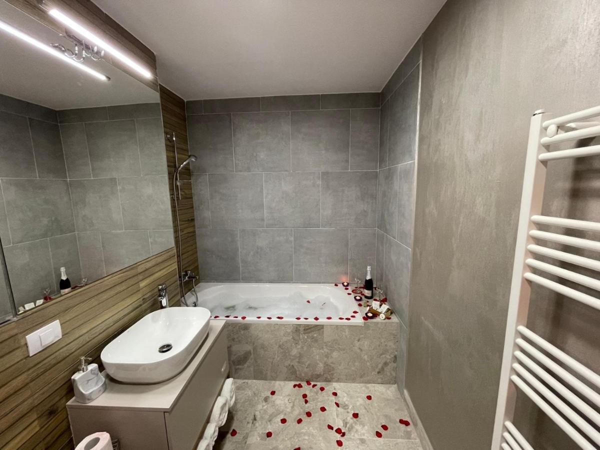 Apartamente Lux Sya Residence Brasov Ngoại thất bức ảnh